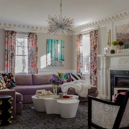 Centre Street, Family Room