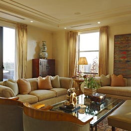 Country Club Residence - Living Room