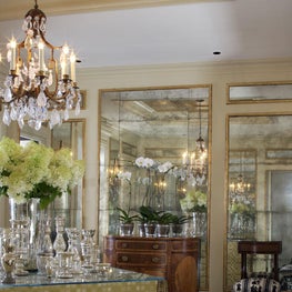 Vintage Lake Shore Residence