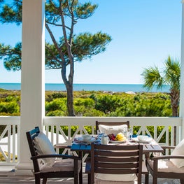 Ocean front outdoor dining
