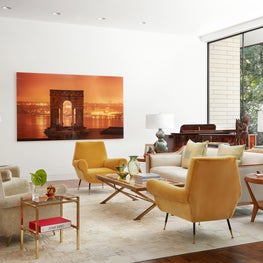 Seating area of a glamorous living room in Bluffview, Dallas. Featured in Papercity.