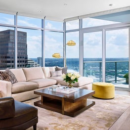 Modern Living Room, Austin Pied À Terre, Austin, TX