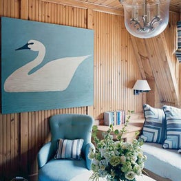 Wisconsin Lake Home with Farmhouse Style