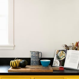 Portfolio: Connecticut Farmhouse, Bright, Yellow Kitchen