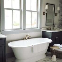 Bathroom with Double Sinks and Bathtub