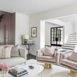 Open Concept, Rosy, Living Room - River Oaks - Houston, TX 