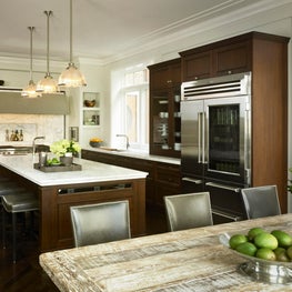 Astor - Kitchen and Breakfast Area