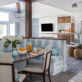 Breakfast Area with banquette 