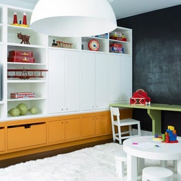 Upper West Side Pre-War Apartment