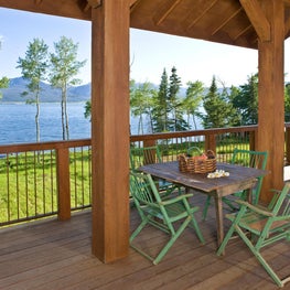 Mountain West Retreat: Porch overlooking Lake and Mountains