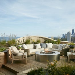 Lakeview Apartment Skyline Terrace