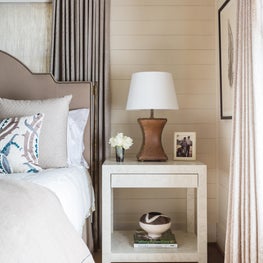 Farmhouse bedroom design