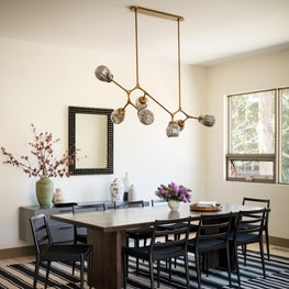 Black Gore Dining Room