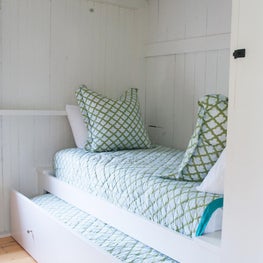 Hemingway - Guest Bed 