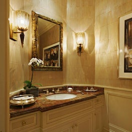 Country Club Residence - Powder Room