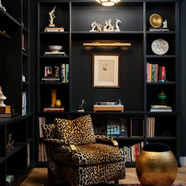 Art Deco Modern Music Lounge