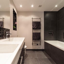 Bathroom, Butlers Wharf London