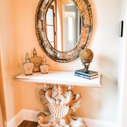 Niche with Sculptural Console Indian Hill, Ohio