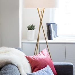 Living Room Lighting Vignette 