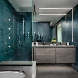 Toronto Penthouse Ensuite                  