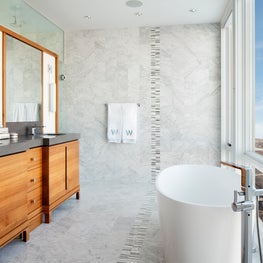 Mountain Living: Bathroom