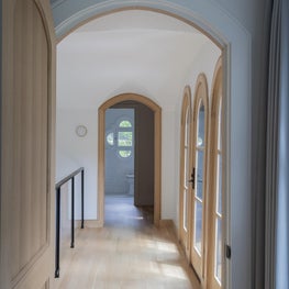 Brookline, Massachusetts Hallway