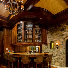 Timeless Tuscan on the Bluff