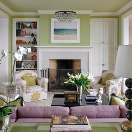 Pacific Heights Manor Living Room