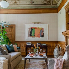 Mezzanine, Newton Home