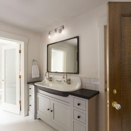 1930S CHURCH HOME REVIVAL