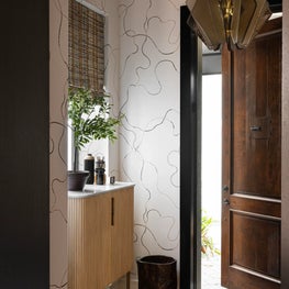 Statement Foyer
