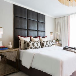 Portfolio: Over-sized headboard in 1950's home renovation 