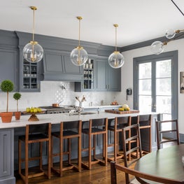 Kitchen with Glossy Dark Grey Millwork