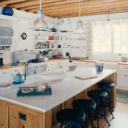 Wisconsin Lake Home with Farmhouse Style