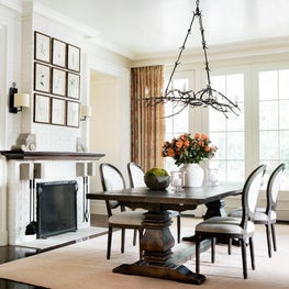 Breakfast Room Architecture by Spitzmiller & Norris Interiors by Suzanne Kasler