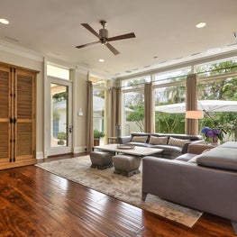 Hyde park home family room