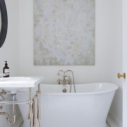 An Art Advisor's Abode