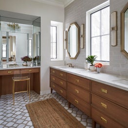 Valley Lo Master Bathroom