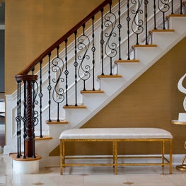 Sophisticated Regal Entry