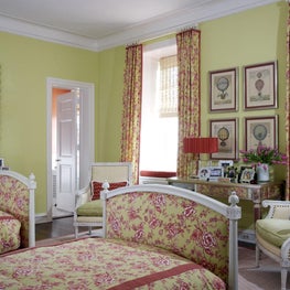 Vintage Lake Shore Residence