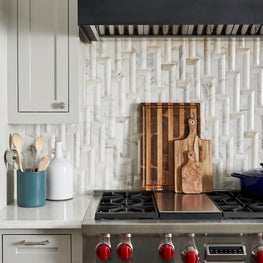 Kitchen Vent Hood & Backsplash