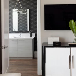 St. Petersburg, Florida Penthouse Office Bath