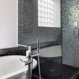 Iridescent Oceanside Glasstile Shower & Large Soaking Tub 