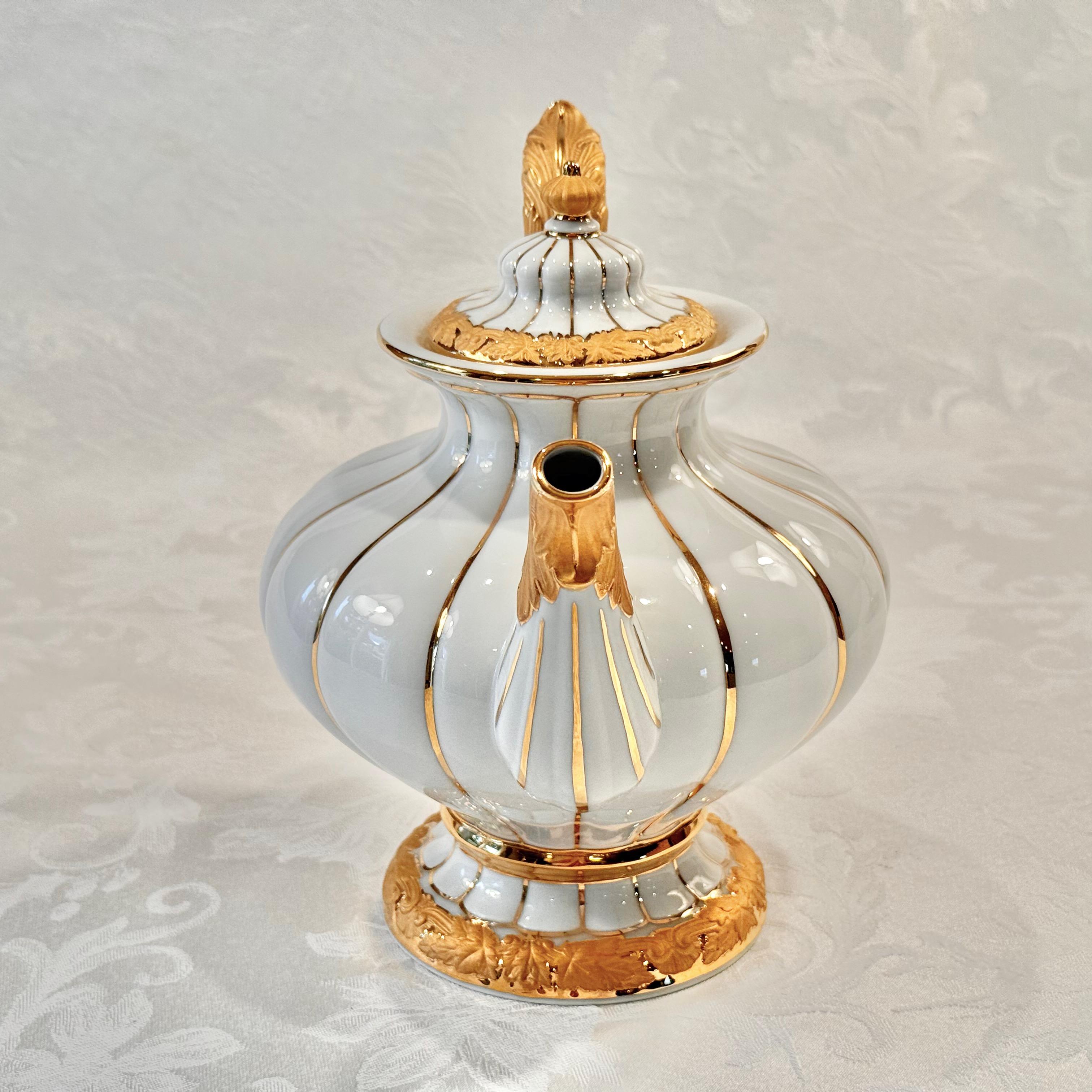 1990s Meissen X-Form Gold Tea Pot – German Porcelain | Chairish