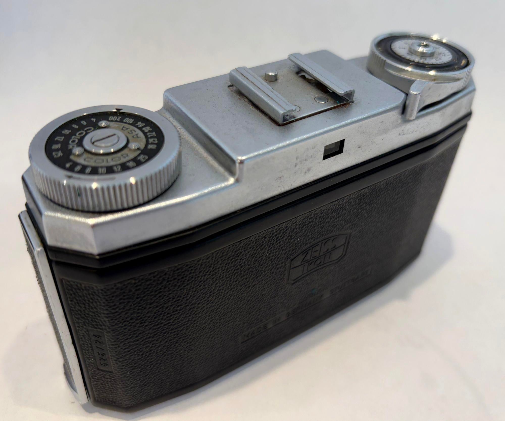 Zeiss Ikon Novar-Anastigmat 45mm F3.5 Film Camera 1950s