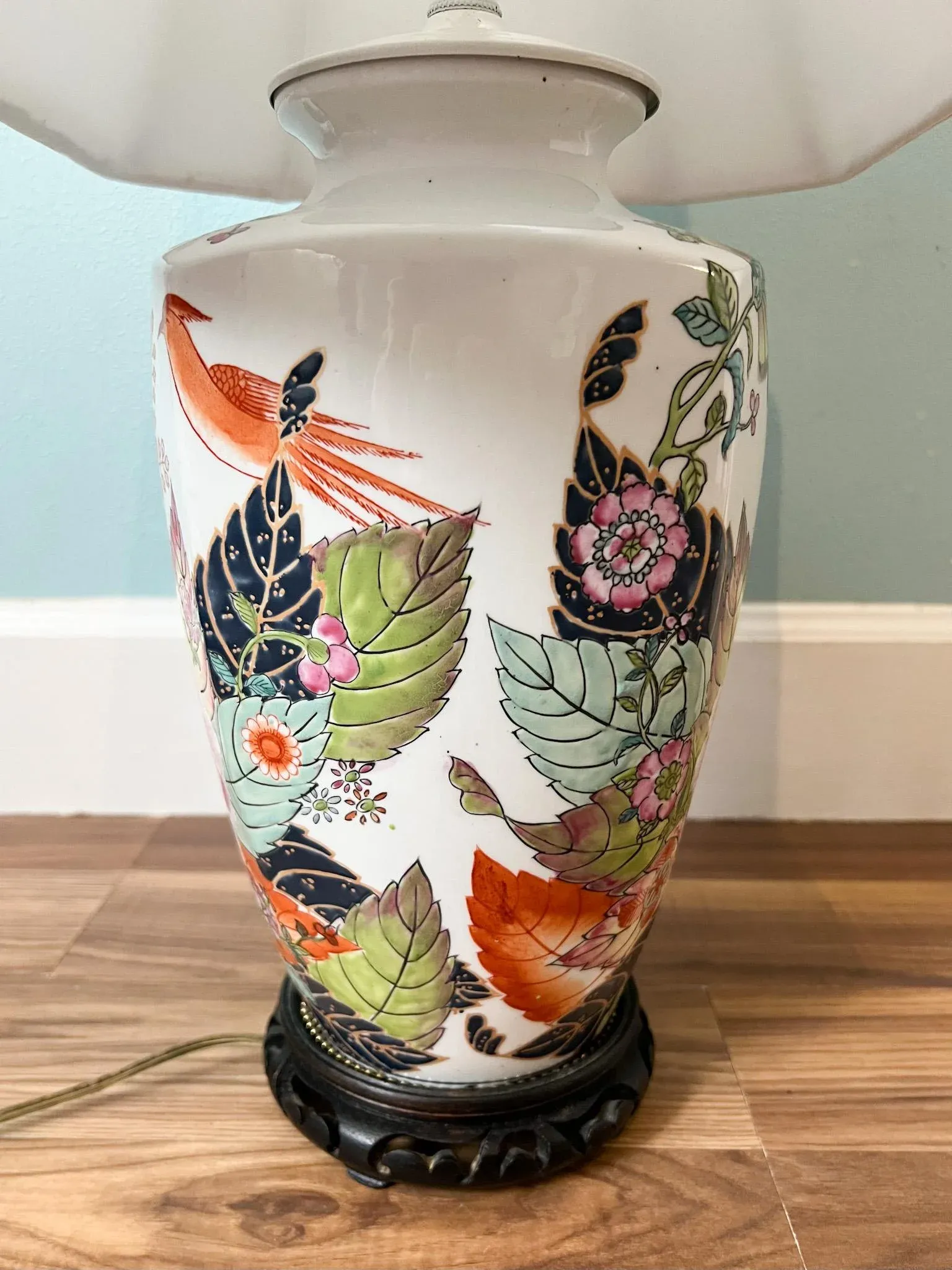 tobacco leaf lamp Vintage Tobacco Leaf Porcelain Table Lamp – Hand-Painted Floral & Bird  Motif – Hollywood Regency / Chinoiserie Style