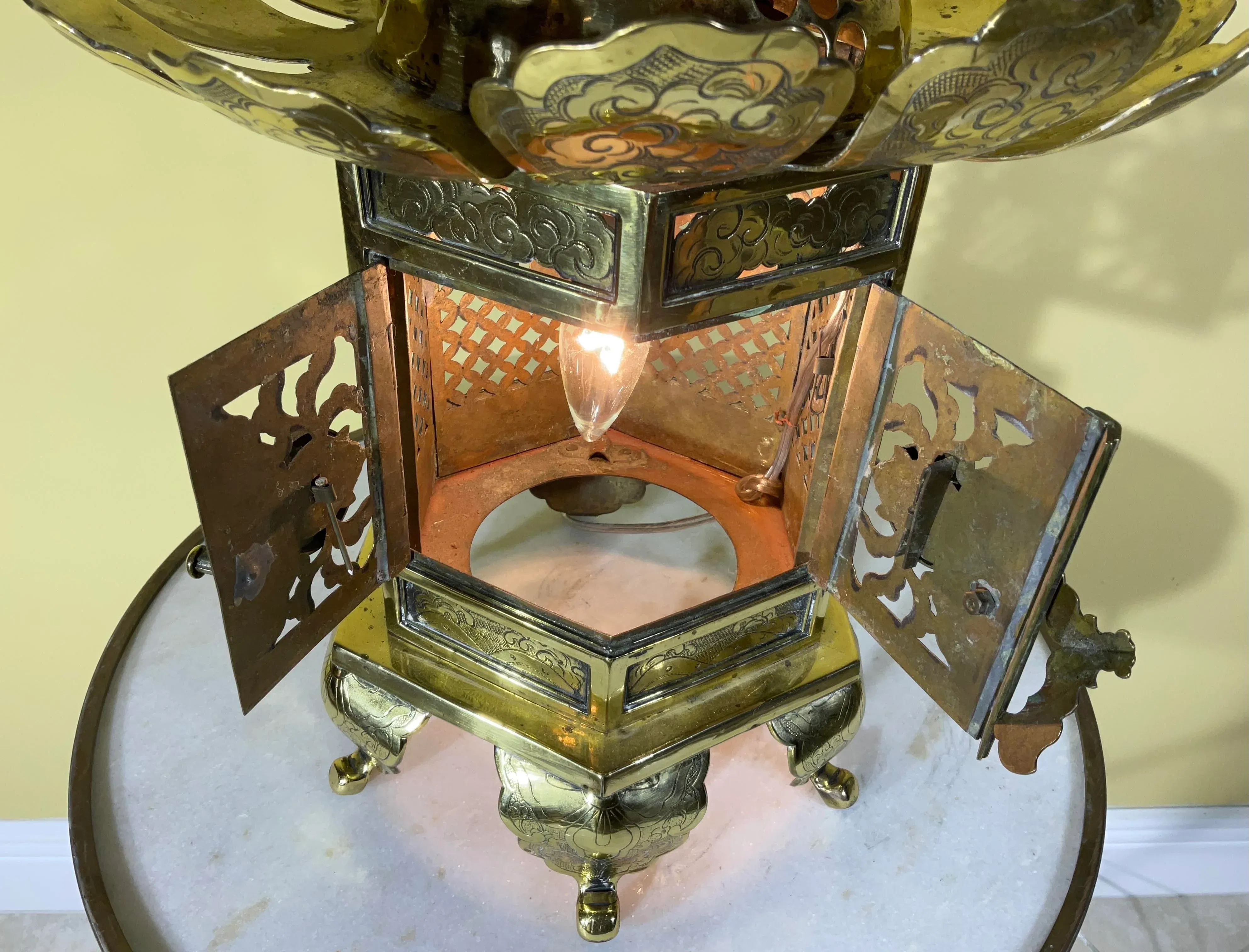 ファッション Brass Alter Buddhist Japanese Vintage Lantern Lamp Table / ライト・ランタン