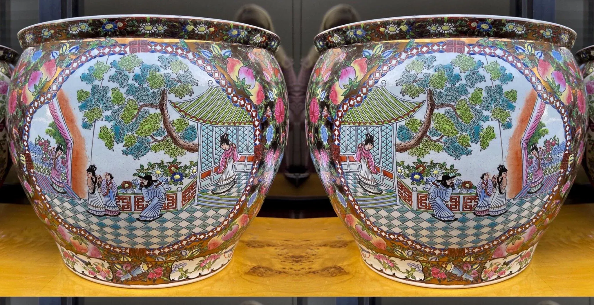 large-chinese-export-style-