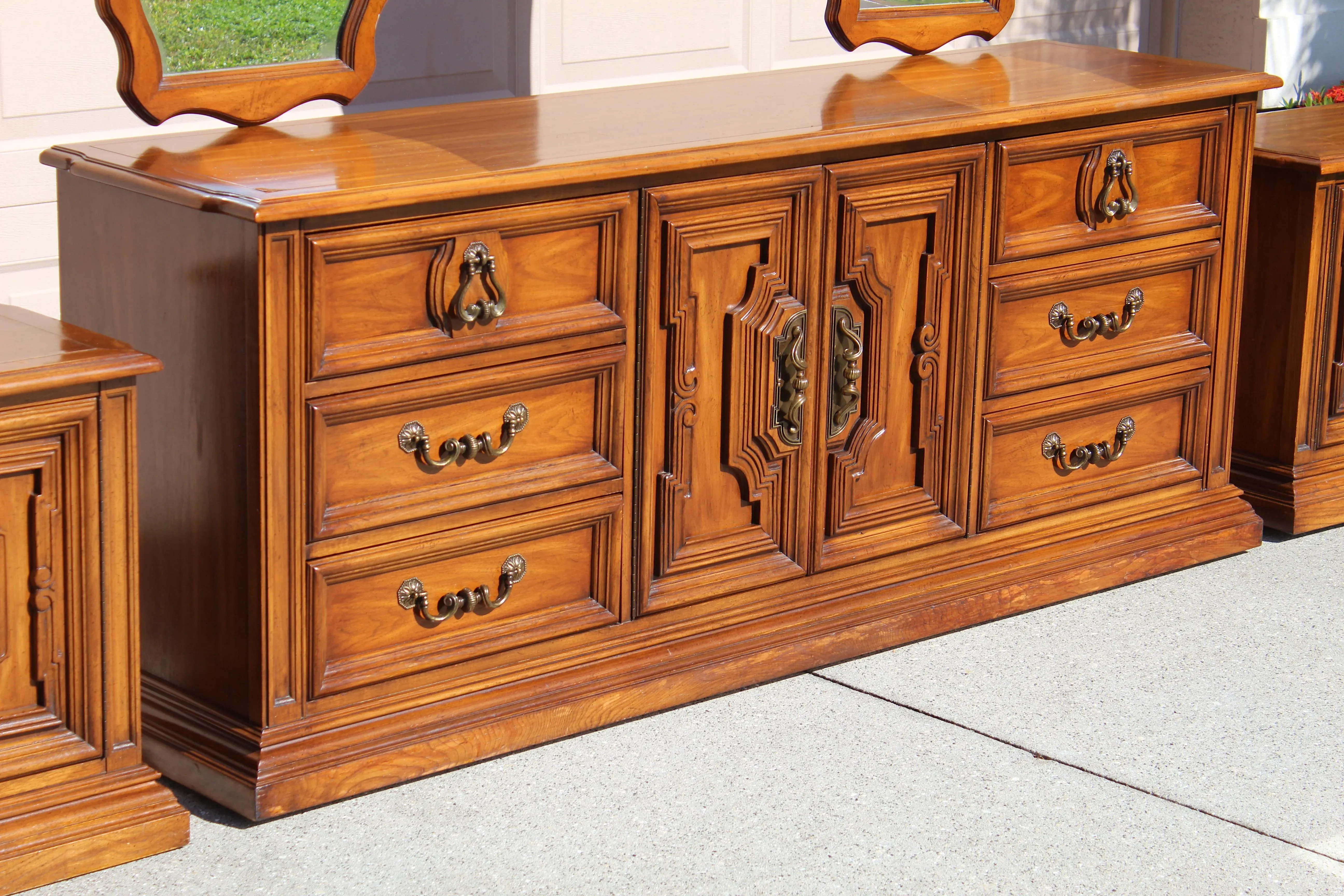 1970s White Fine Furniture Solid Wood Dresser With Two Mirrors