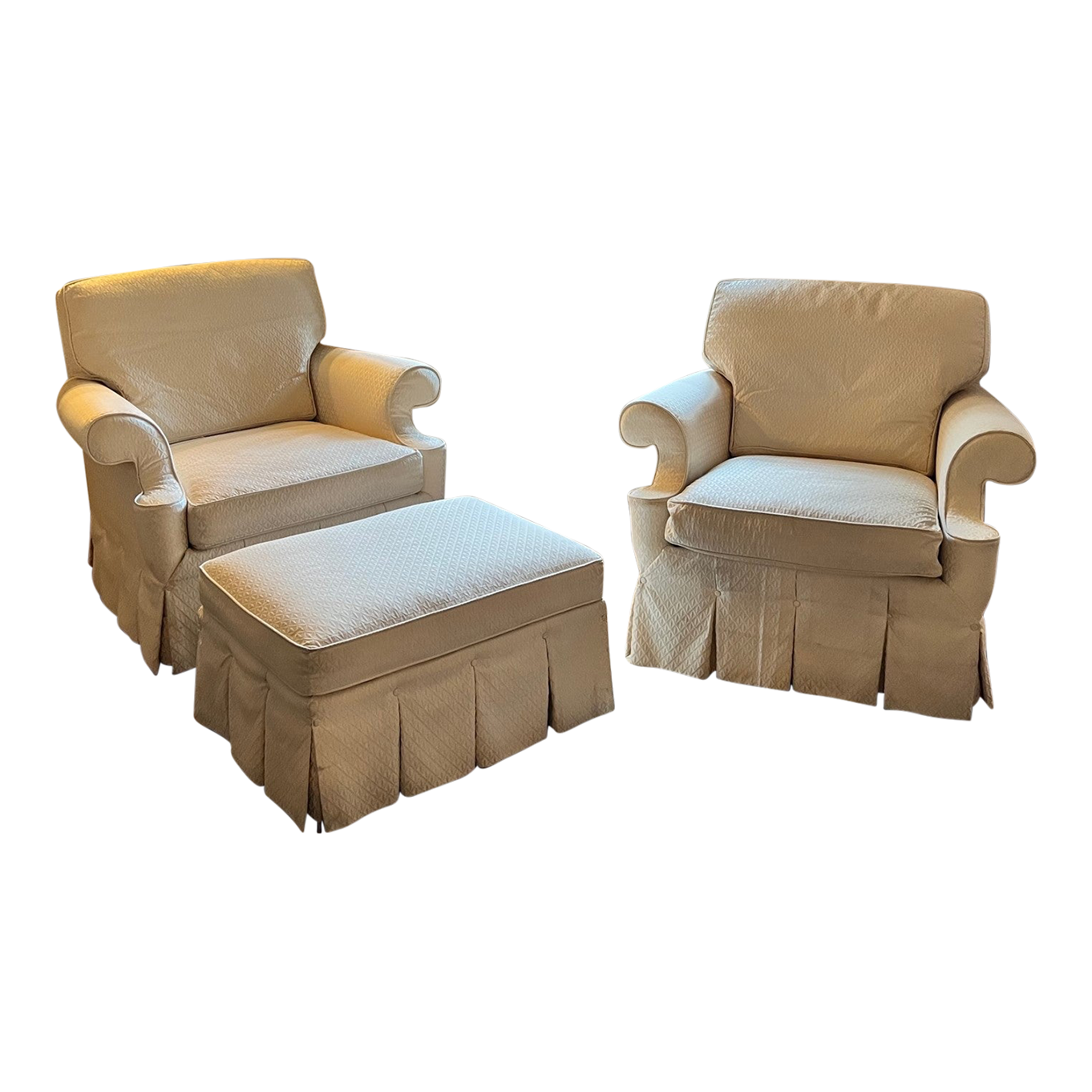 Late 20th Century Hickory Chair Off White Matelassé Covered Swivel Club